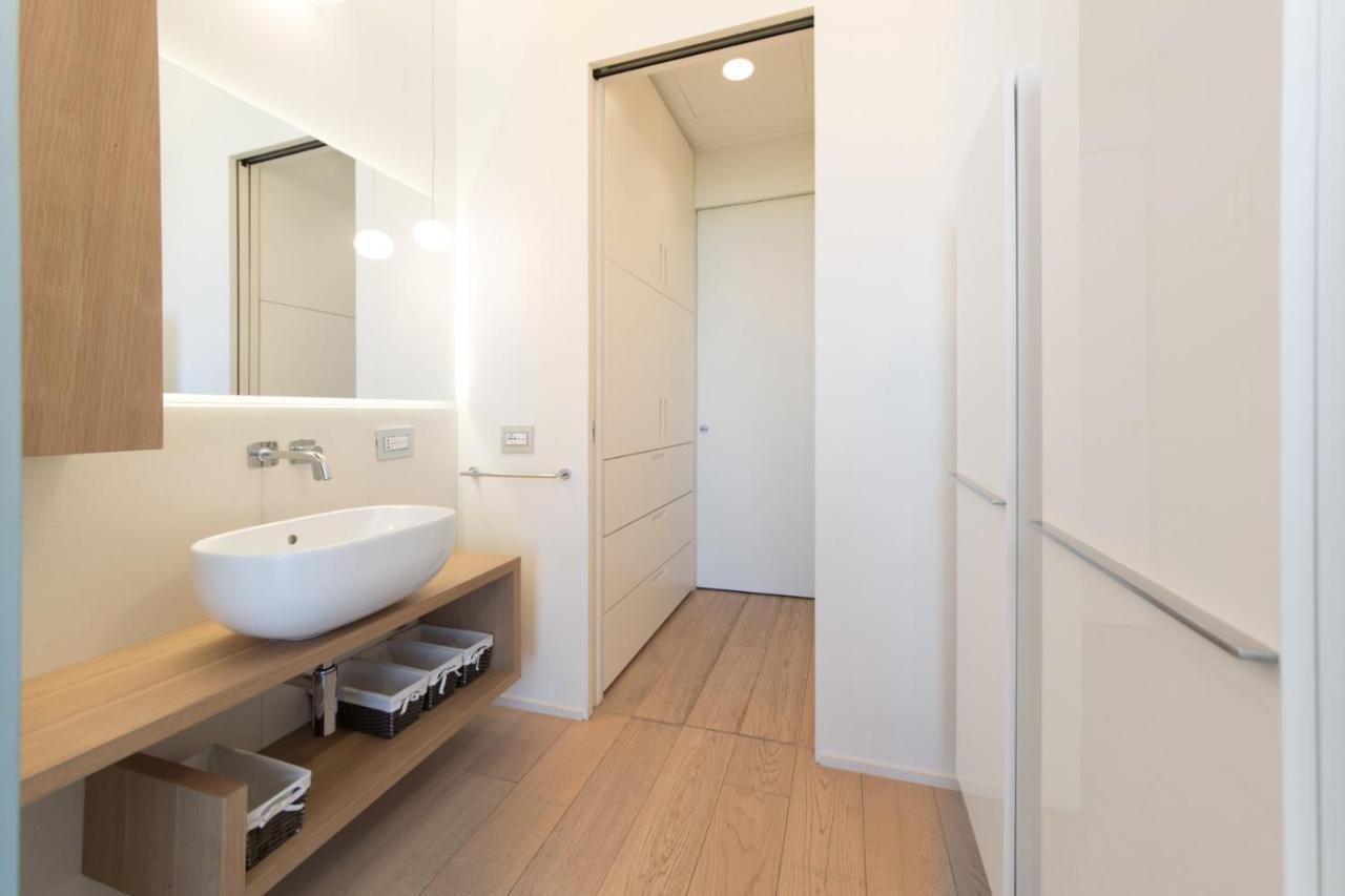 Stylish Elegant Suite In Torre Solaria With Exclusive Milan'S View ภายนอก รูปภาพ