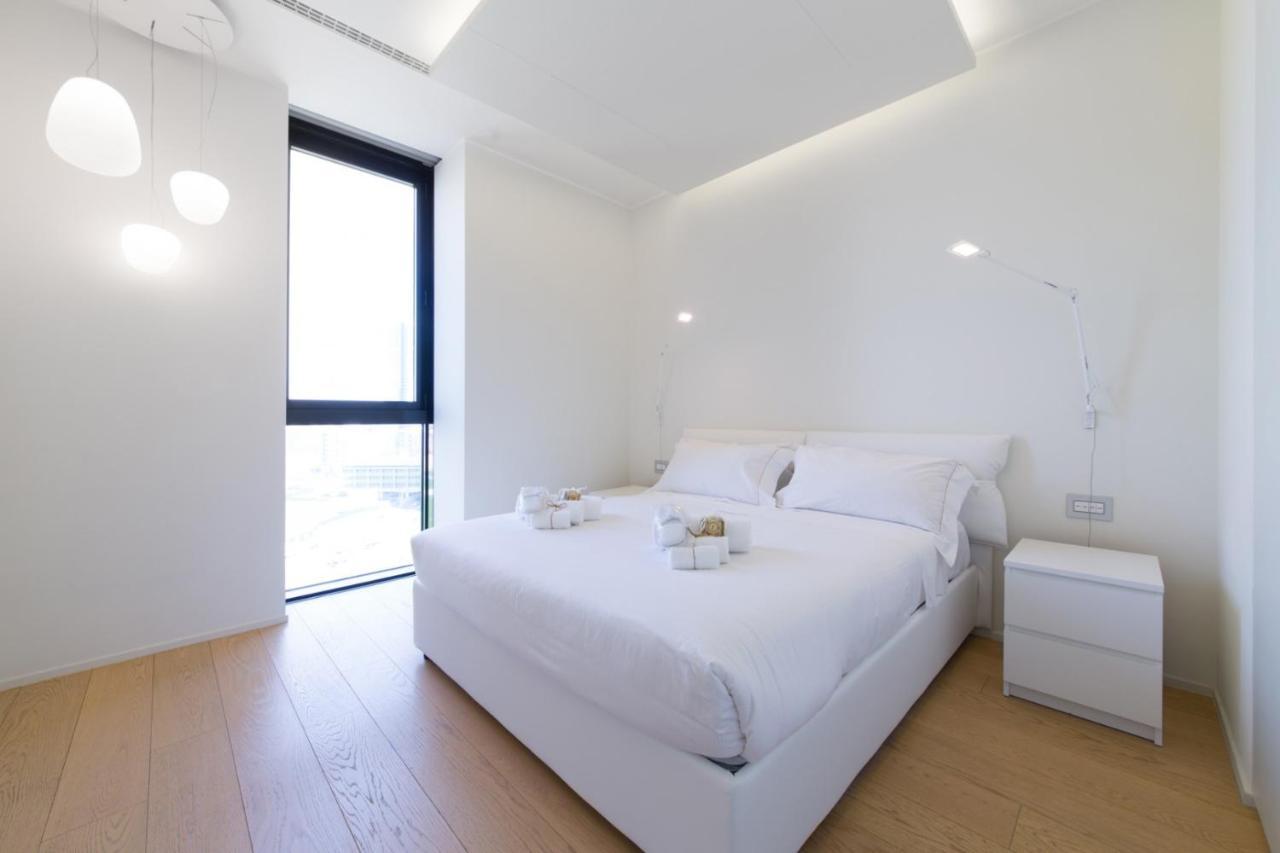 Stylish Elegant Suite In Torre Solaria With Exclusive Milan'S View ภายนอก รูปภาพ