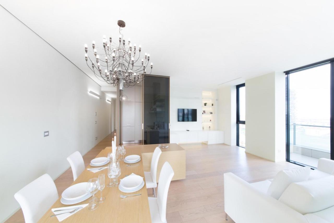 Stylish Elegant Suite In Torre Solaria With Exclusive Milan'S View ภายนอก รูปภาพ