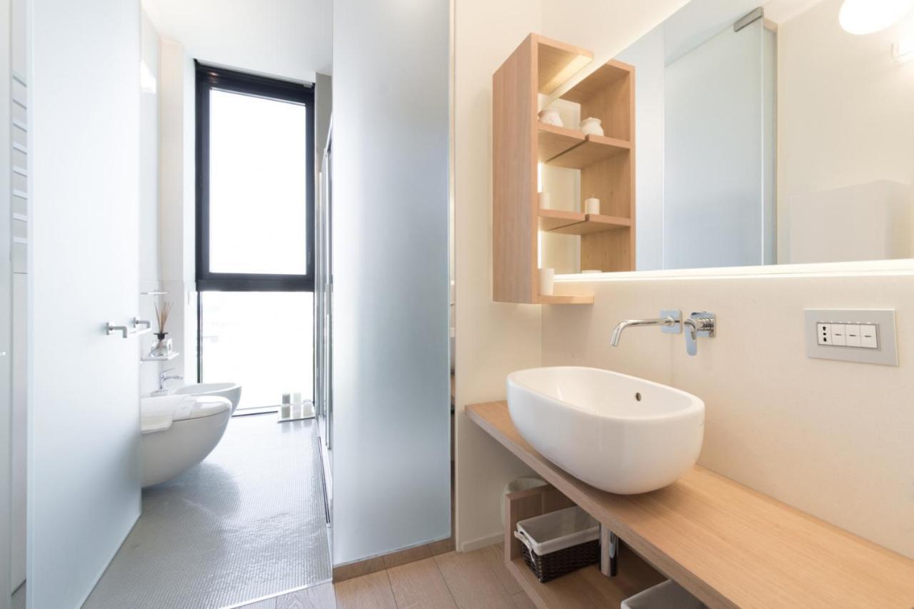 Stylish Elegant Suite In Torre Solaria With Exclusive Milan'S View ภายนอก รูปภาพ